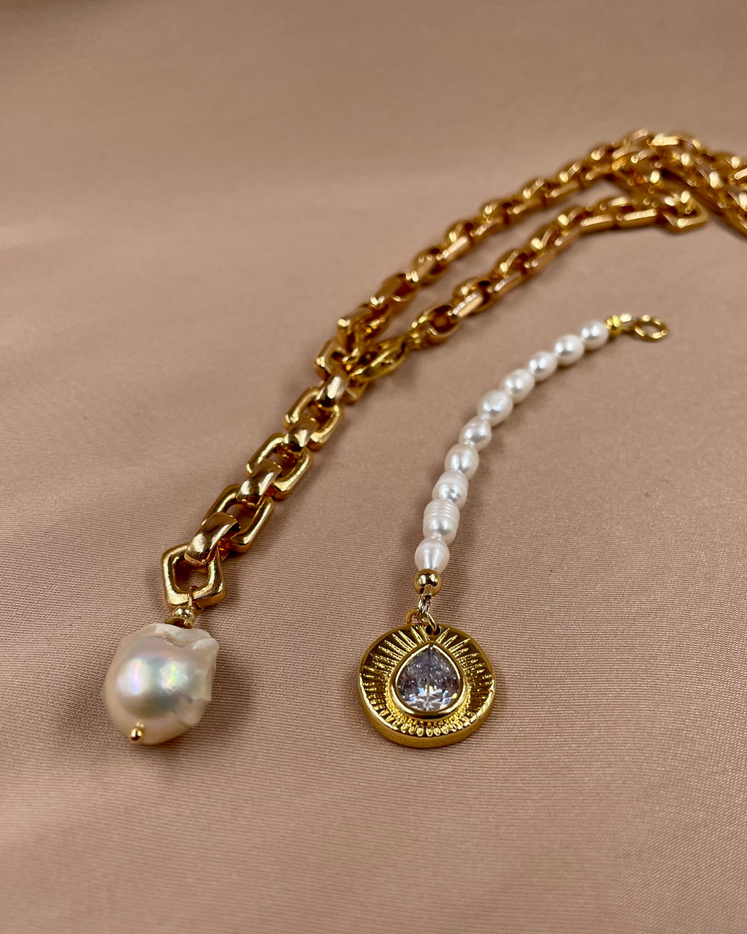 Transformable pendant JANE