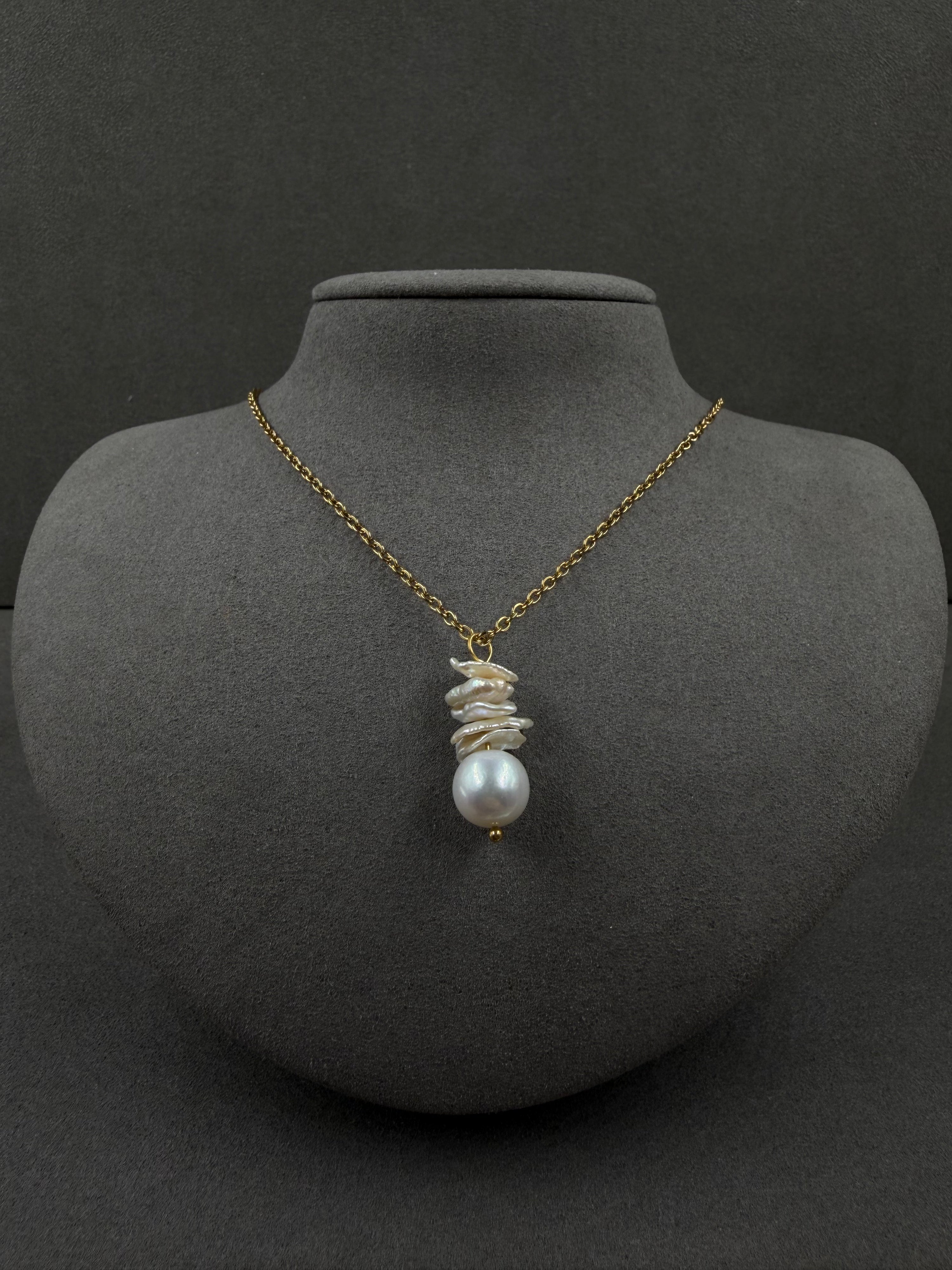 Pearl Pendant Necklace | NINA