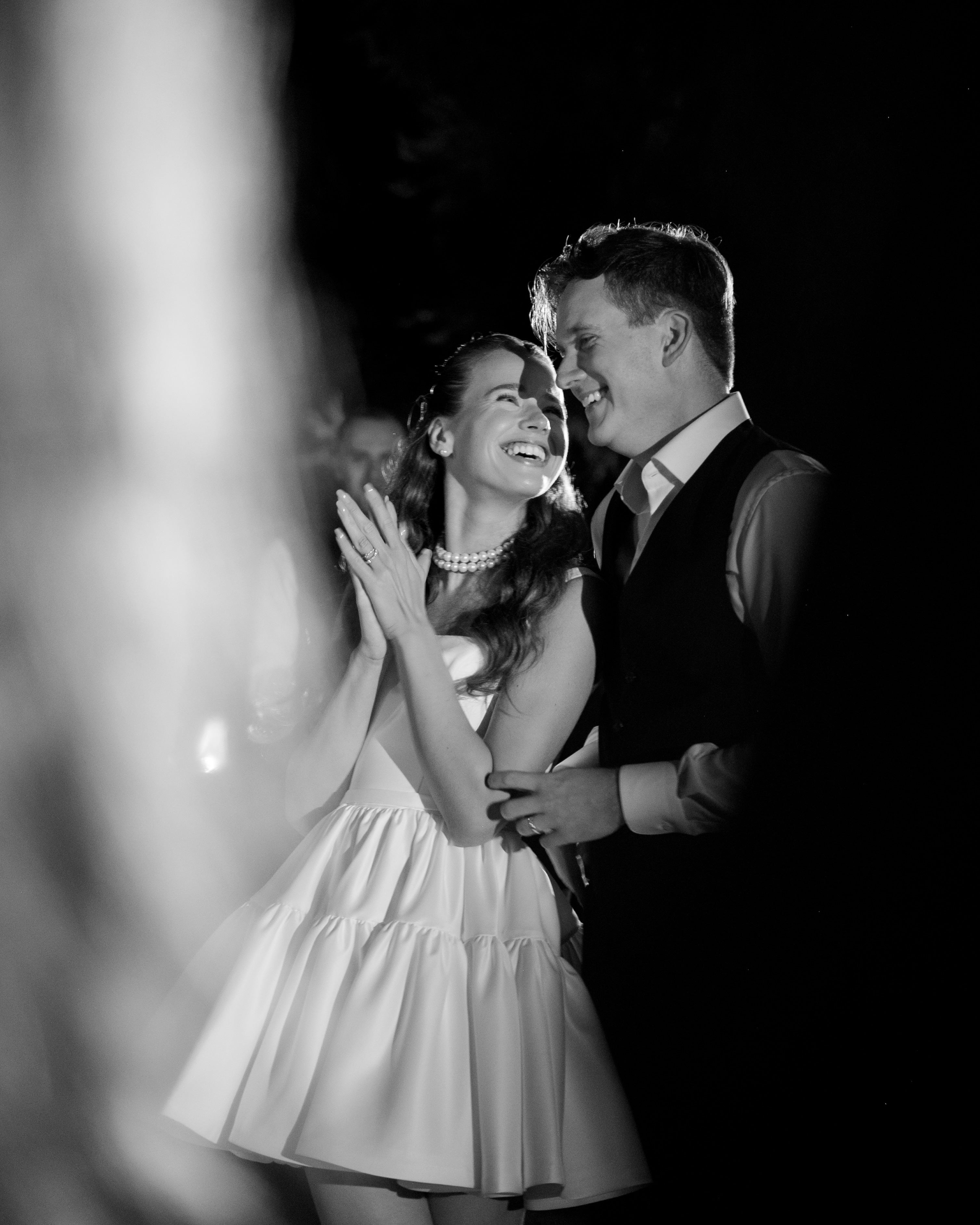 Dvigubas perlų vėrinys INIDĖ