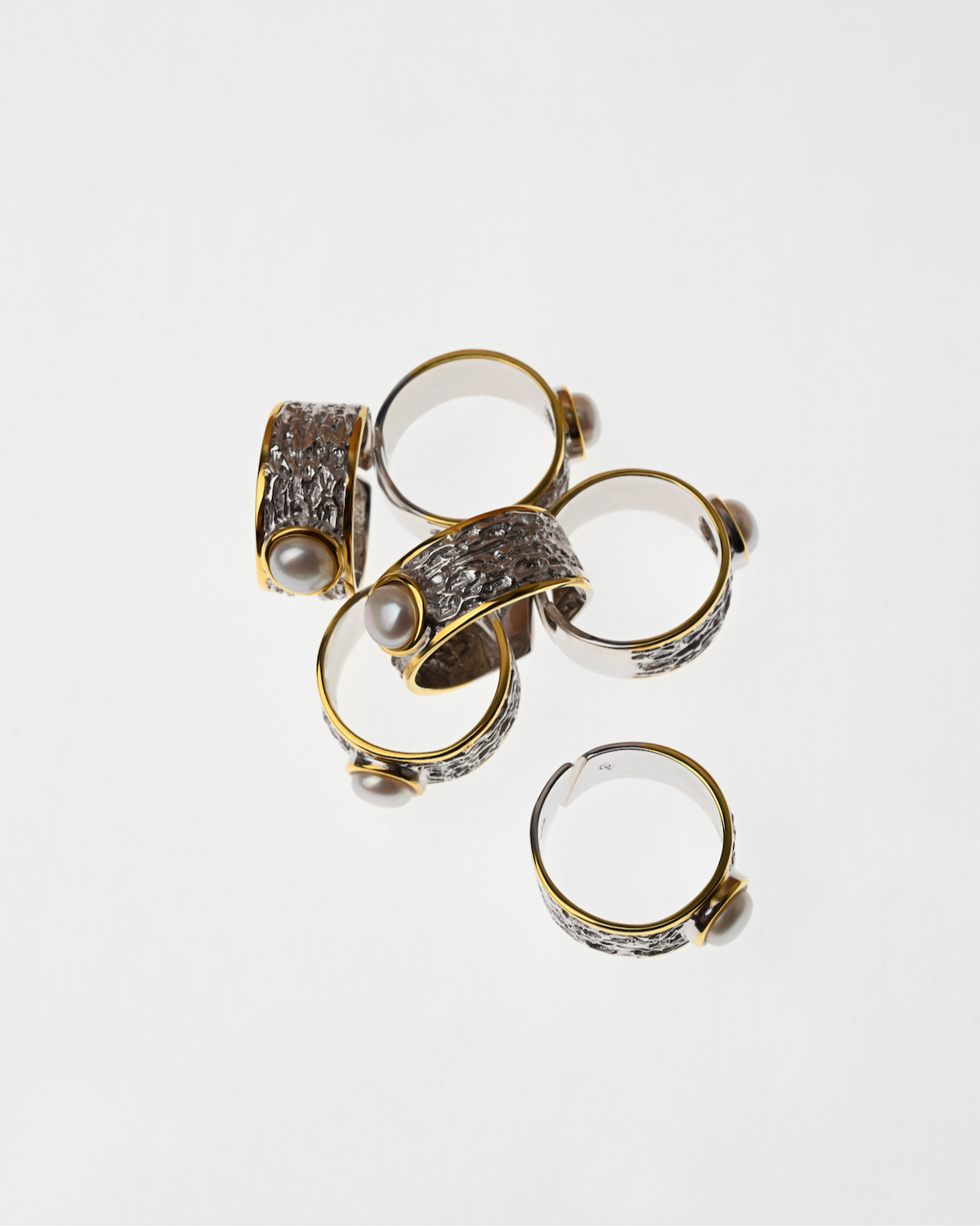 Ring AVA