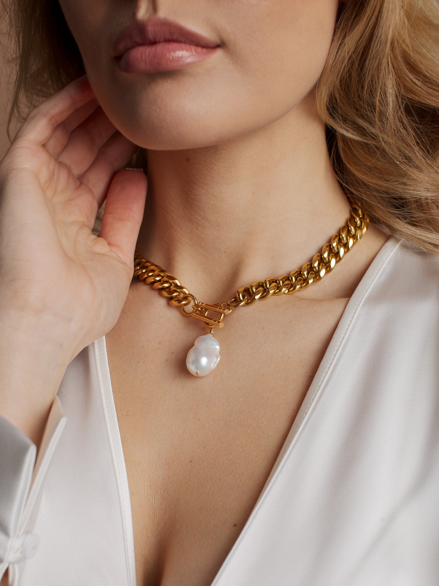 Transformable chain HELENA