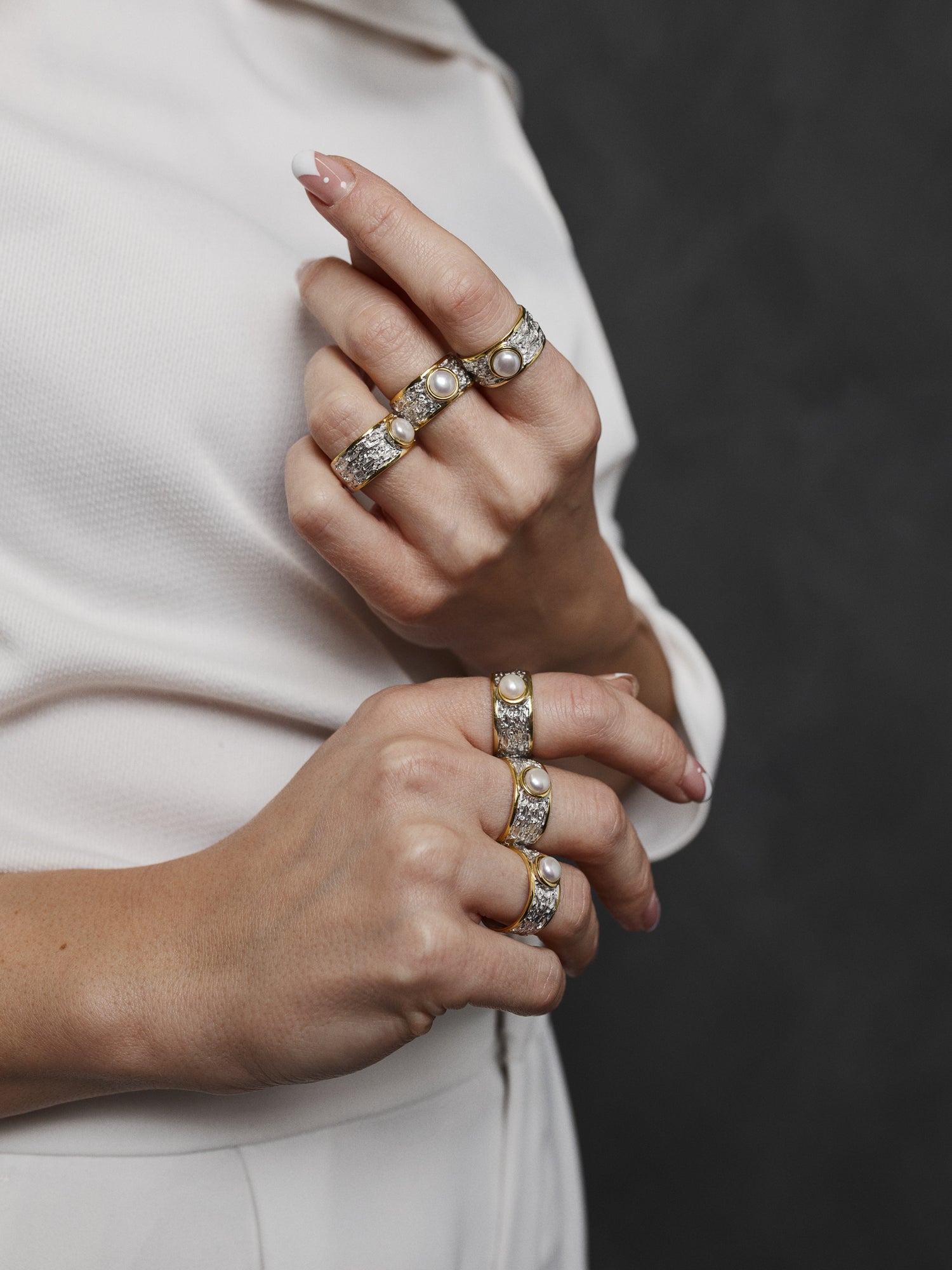 Ring AVA