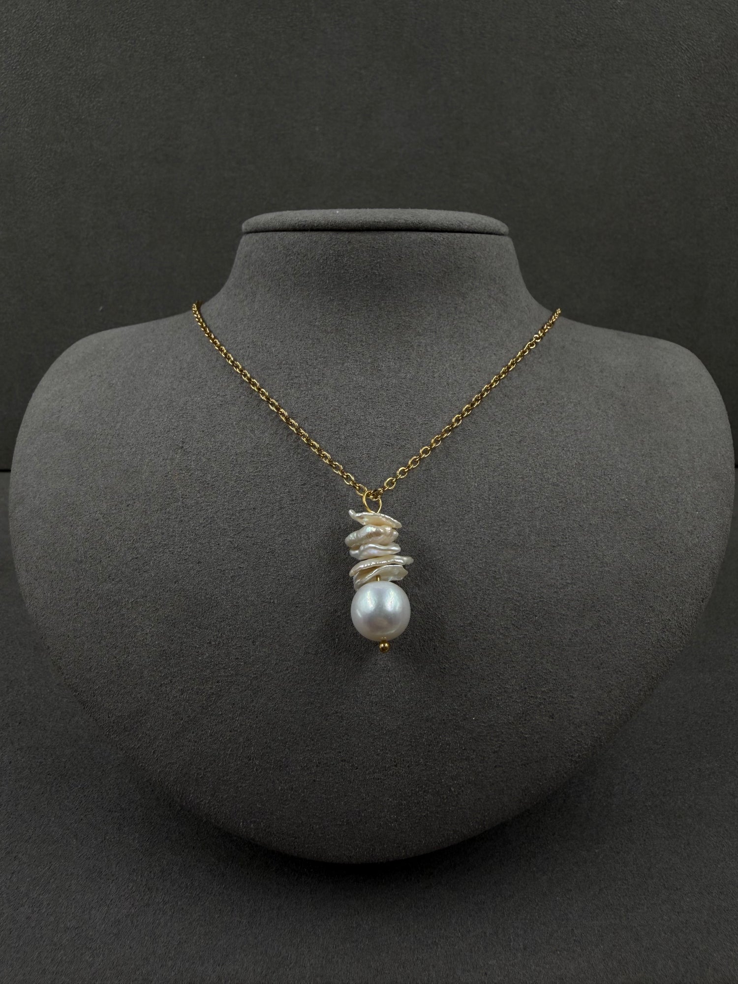 Pearl Pendant Necklace | NINA