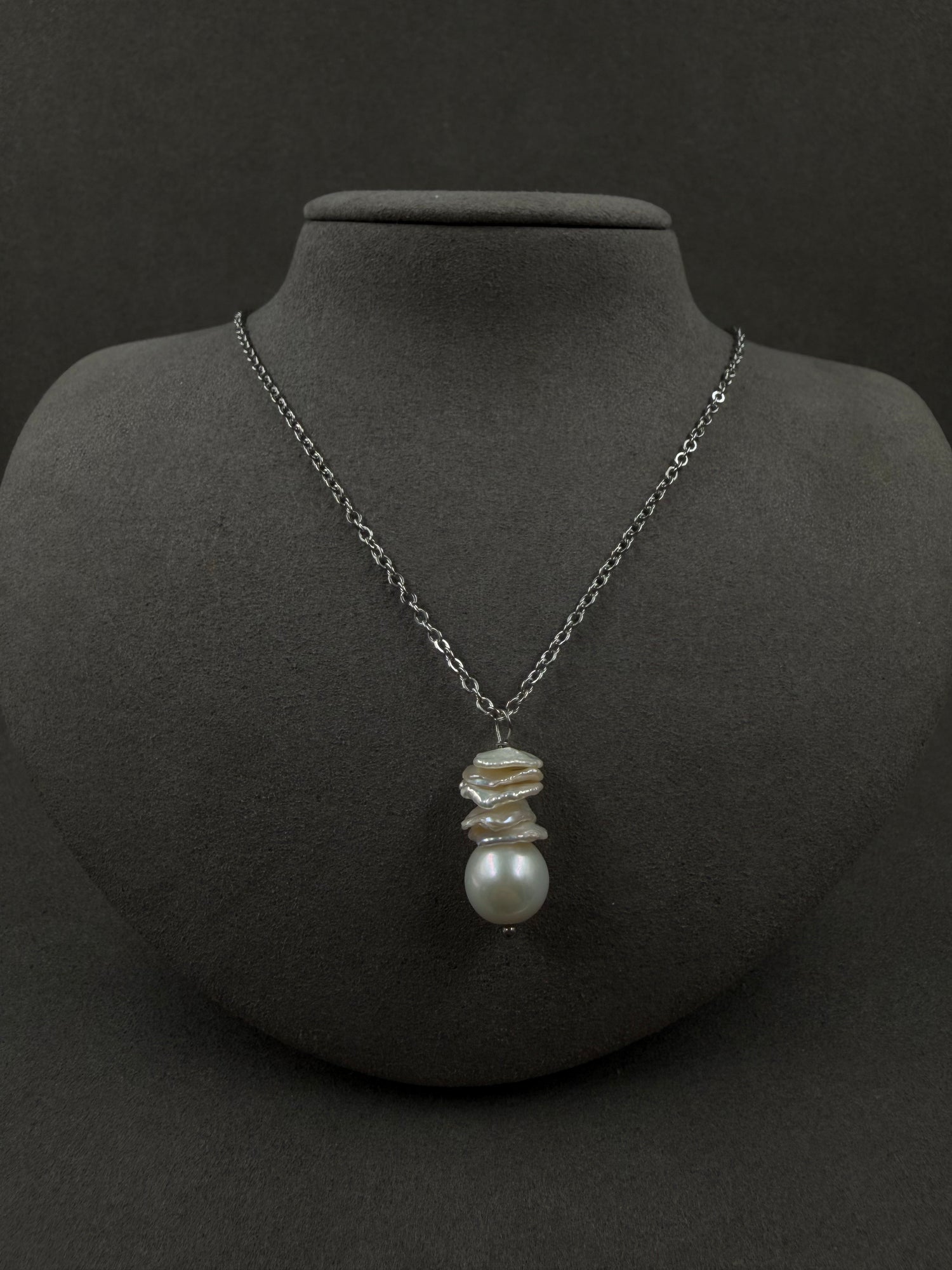 Pearl Pendant Necklace | NINA